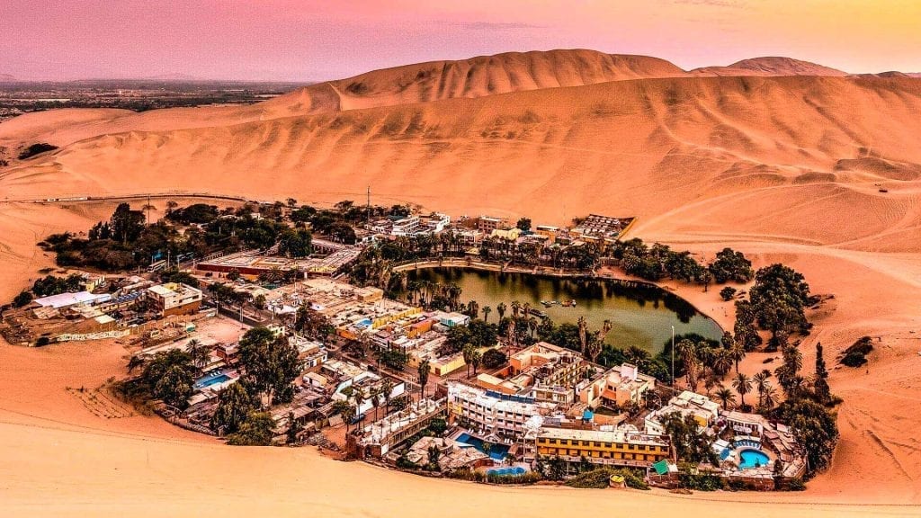Huacachina Lagoon